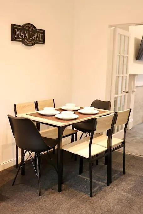 Apartament Charming 3 Bedroom Property Free Wifi & Parking Leeds  Wielka Brytania
